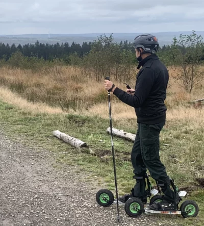 Balade en Skike dans les Fagnes